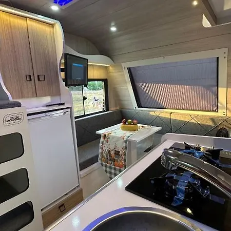 Karavan Tosbik * Antalya